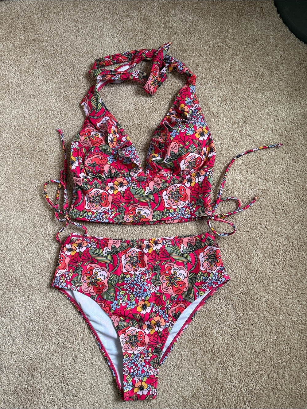 Women's Red Floral Boho Retro Print Halter Bikini Set.  Size Small